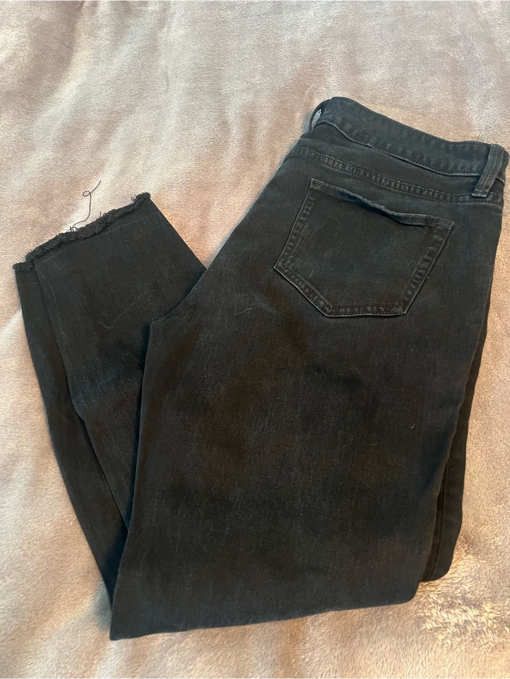 a.n.a Black Ankle Crop Jeans